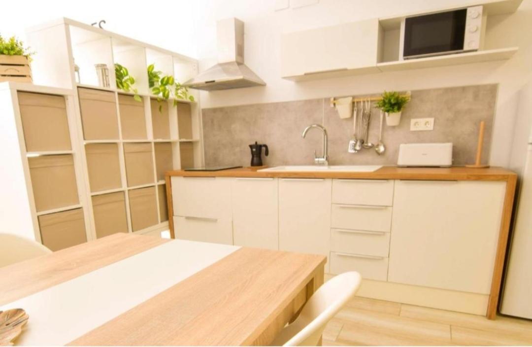 Apartamento Librun Malaga Exterior photo