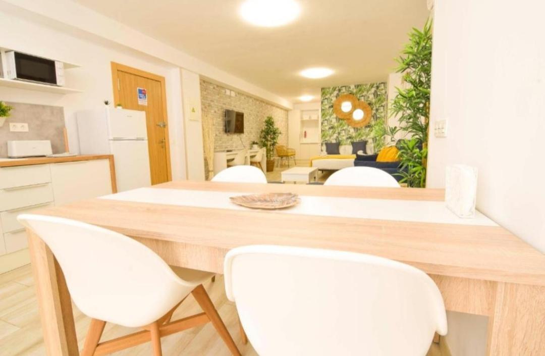 Apartamento Librun Malaga Exterior photo