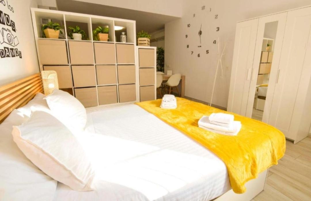 Apartamento Librun Malaga Exterior photo